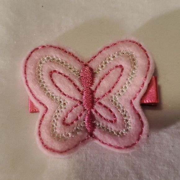NEW PINK BUTTERFLY FELT HAIR CLIPPY - Picture 1 of 2